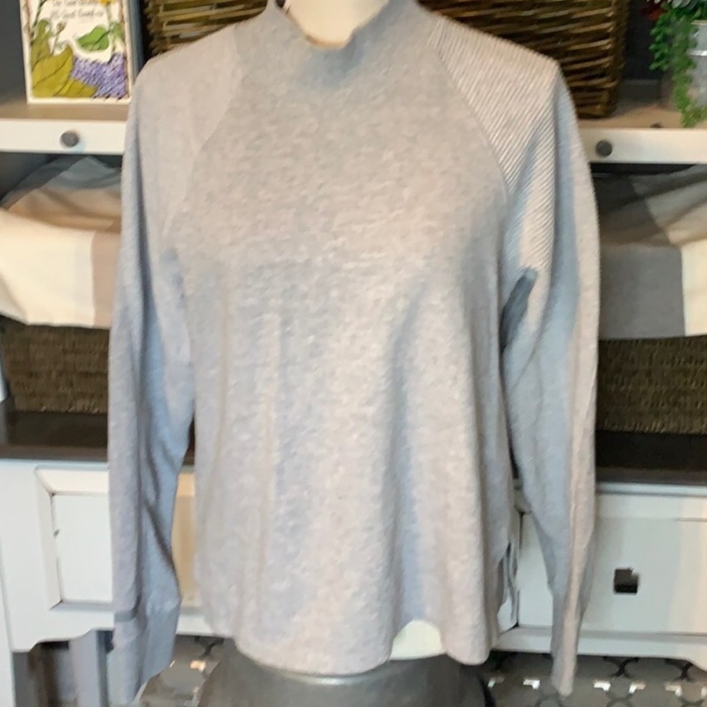 UNDER ARMOUR: Mock Neck Ribbed Warm Long Sleeve Pullover